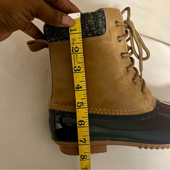 JustFab Navy/Tan Evi Knit Sock Liner Duck Boots - Picture 10 of 11